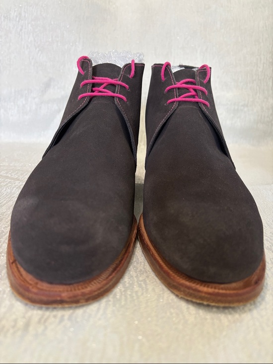 CROCKETT&JONES Men\'s Brown Suede Chukka Boots with Pink Laces Sz 91/2 main image 6